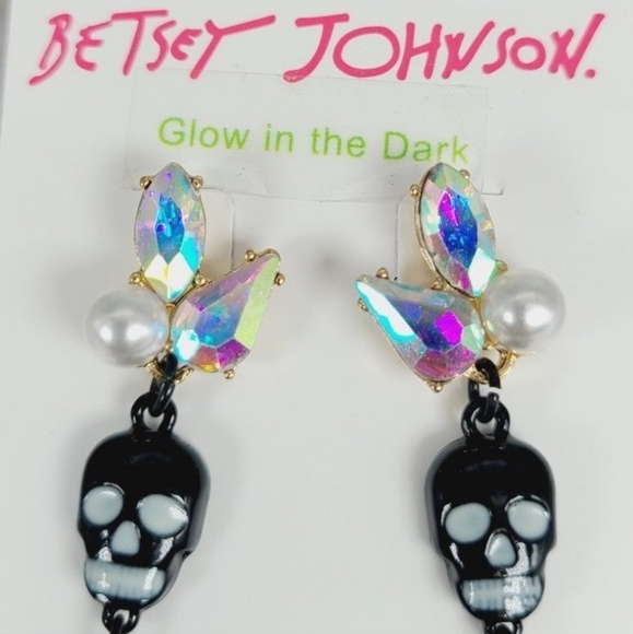 Betsey Johnson Skeleton Earrings Glow In The Dark - Picture 3 of 9